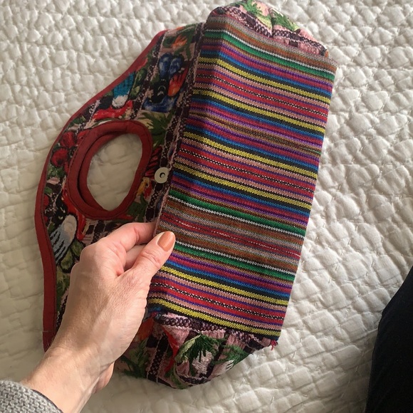 Handmade embroidered handbag - Picture 3 of 3